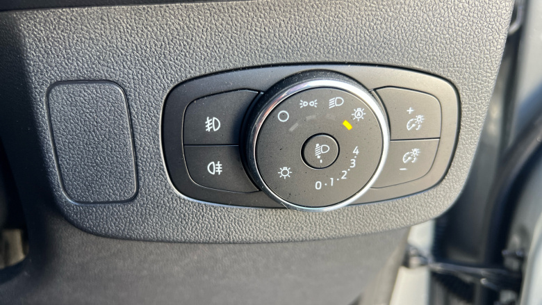 Ford Puma 1.0 EcoBoost Hybrid mHEV Titanium 5dr Petrol Hatchback